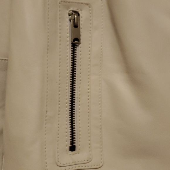 Leather jacket - Picture 4 of 5